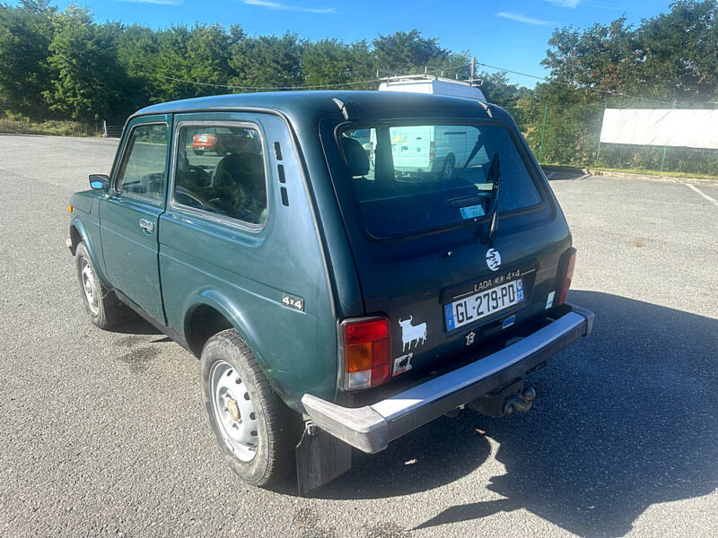 LADA NIVA Véhicule tout terrain fermé 2007