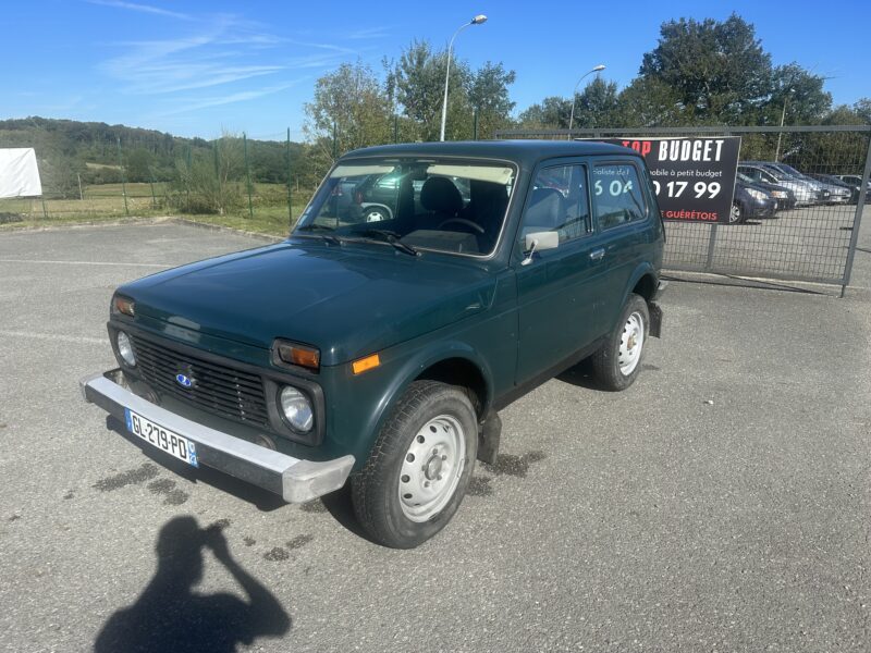 LADA NIVA Véhicule tout terrain fermé 2007