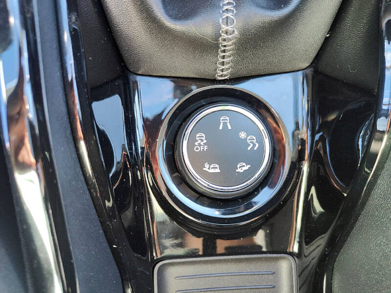 PEUGEOT 2008 1.6 BlueHDi 120 cv CROSSWAY