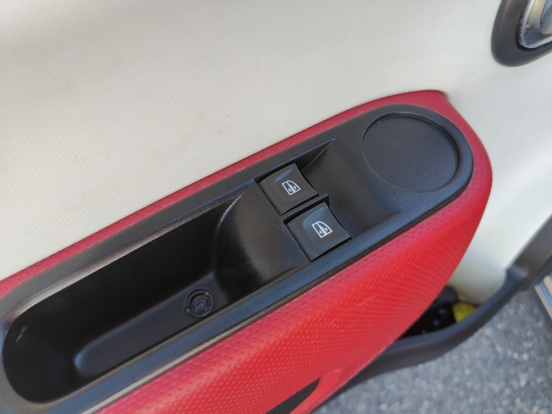 RENAULT TWINGO III 1.0 SCe 70 cv 