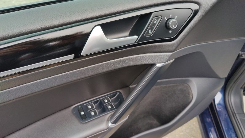 VOLKSWAGEN GOLF VII 2015