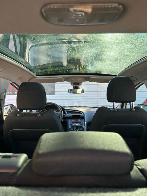 PEUGEOT 3008 Monospace 2011