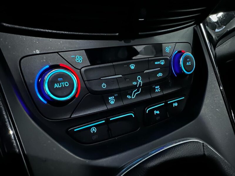 FORD KUGA II 2.0 TDCI 150cv Business Nav 4X2 // GPS/CAMERA DE RECUL/BLUETOOTH