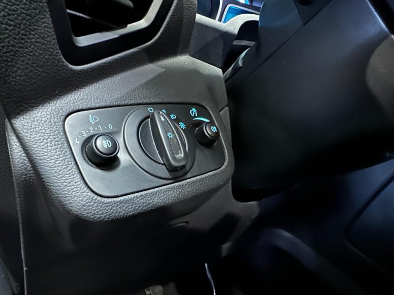 FORD KUGA II 2.0 TDCI 150cv Business Nav 4X2 // GPS/CAMERA DE RECUL/BLUETOOTH