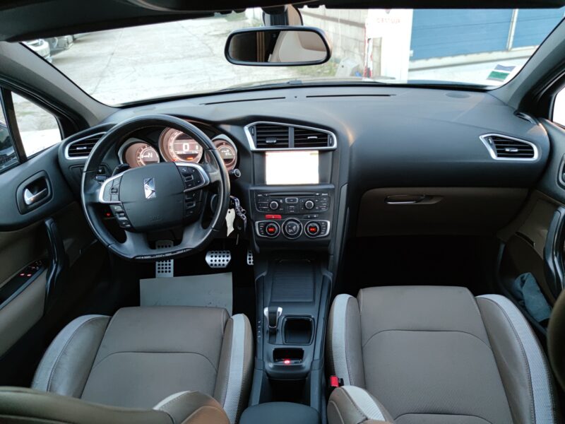 CITROEN DS4 2011