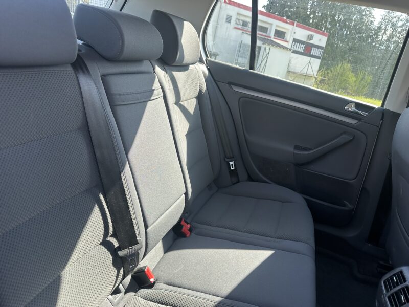 VOLKSWAGEN GOLF V 2004