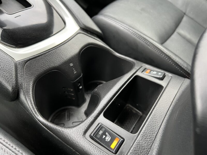 NISSAN X-TRAIL III 1.6 DCI 130 TEKNA 7 PLACES BOITE AUTO TOIT OUVRANT CUIR CAMERA 360 - Garantie1an