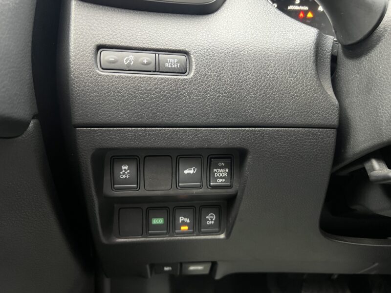 NISSAN X-TRAIL III 1.6 DCI 130 TEKNA 7 PLACES BOITE AUTO TOIT OUVRANT CUIR CAMERA 360 - Garantie1an