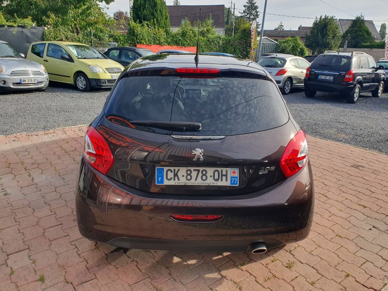 PEUGEOT 208 I 2012
