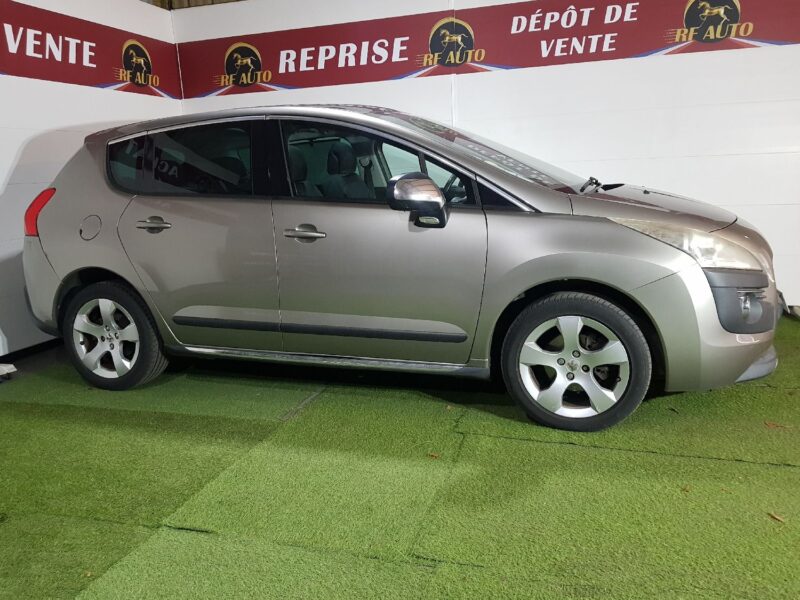 PEUGEOT 3008 Monospace 2010 1.6 HDi 109cv