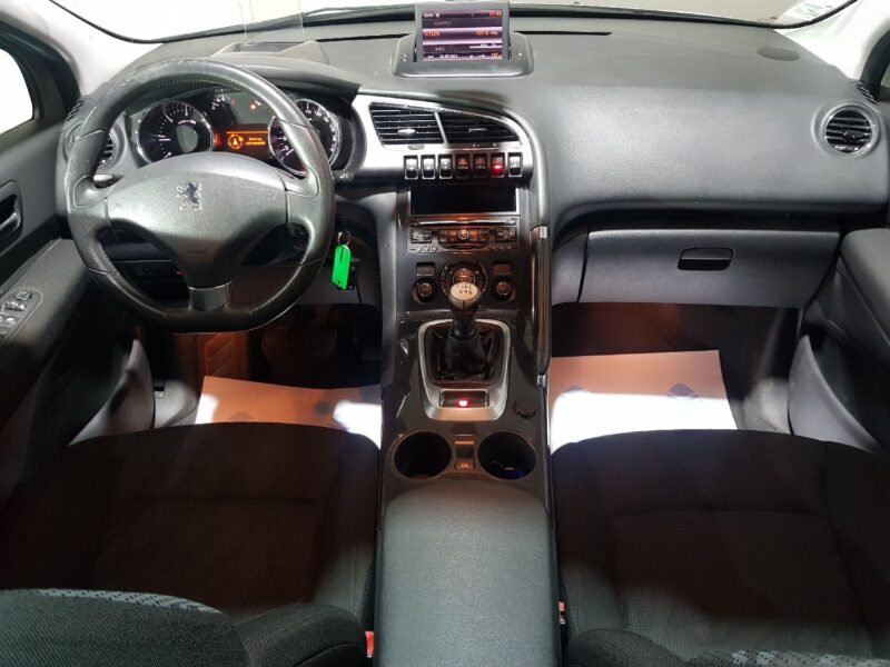 PEUGEOT 3008 Monospace 2010 1.6 HDi 109cv