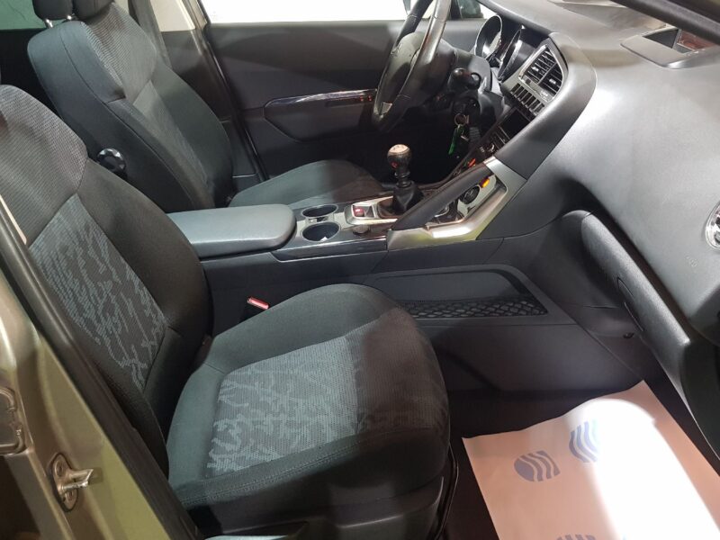 PEUGEOT 3008 Monospace 2010 1.6 HDi 109cv