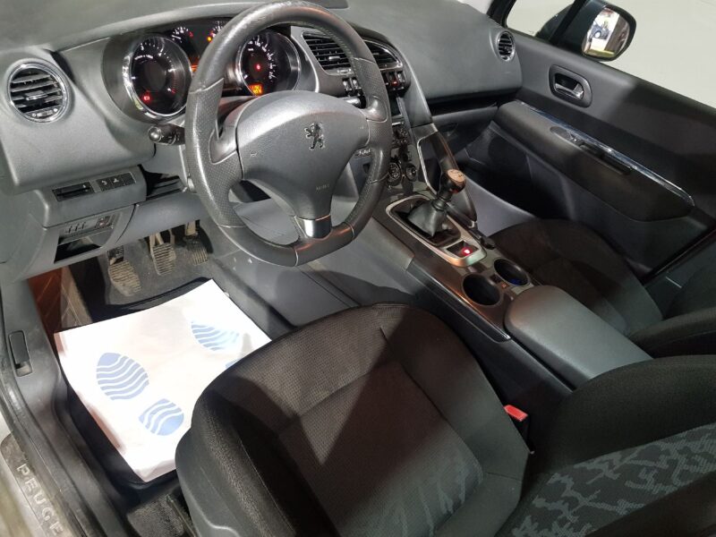 PEUGEOT 3008 Monospace 2010 1.6 HDi 109cv