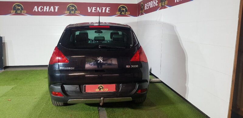 PEUGEOT 3008 Monospace 2013 2.0 HDi BlueHDi  150cv