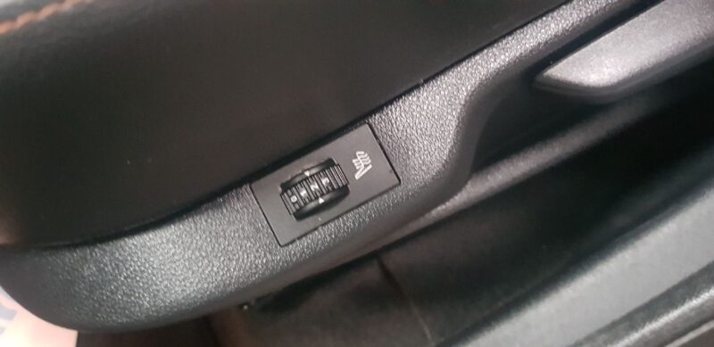 PEUGEOT 3008 Monospace 2013 2.0 HDi BlueHDi  150cv