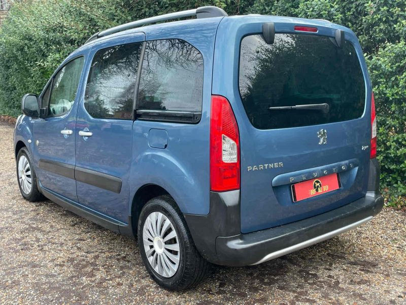 PEUGEOT PARTNER II 2011