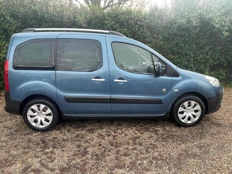 PEUGEOT PARTNER II 2011