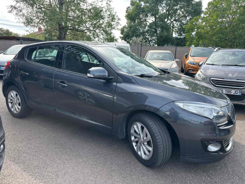 RENAULT MEGANE III  2013