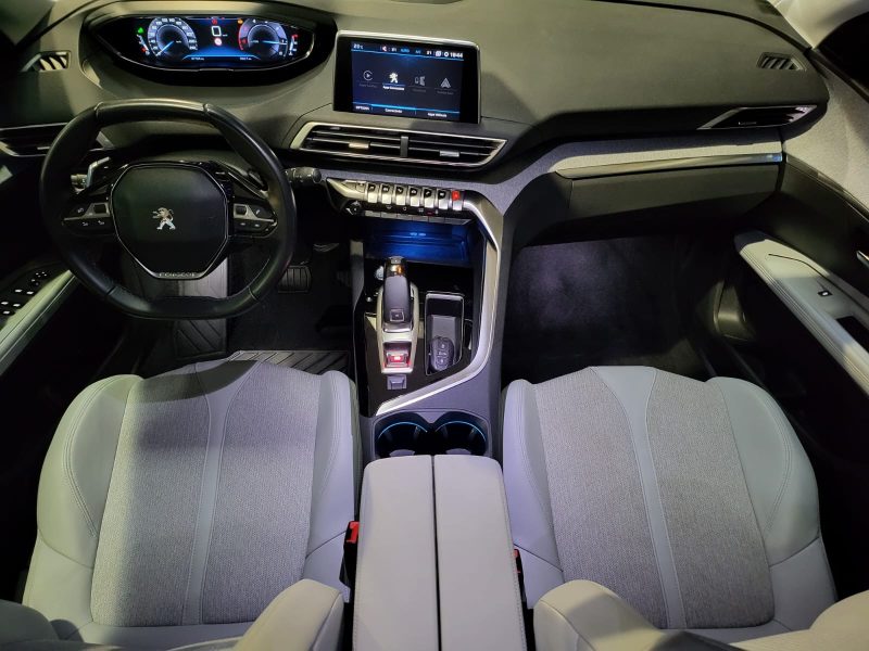 PEUGEOT 5008 2.0 BlueHDi 180cv Allure Business 7PL / APPLE CARPLAY/HAYON ELECTRIQUE/CAMERA DE RECUL