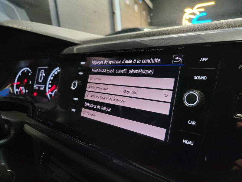 VOLKSWAGEN POLO VI 1.6 TDI 80cv CONNECT 1ère main