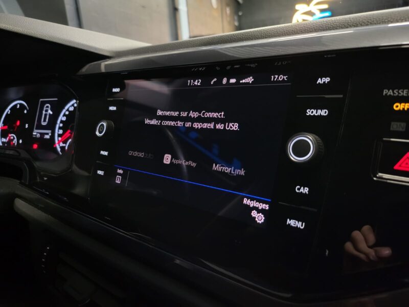 VOLKSWAGEN POLO VI 1.6 TDI 80cv CONNECT 1ère main