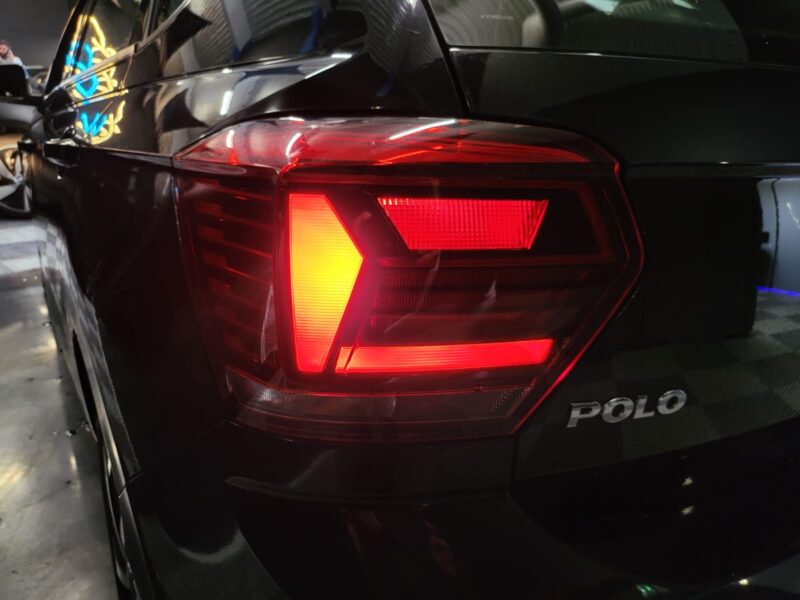 VOLKSWAGEN POLO VI 1.6 TDI 80cv CONNECT 1ère main