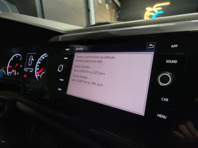 VOLKSWAGEN POLO VI 1.6 TDI 80cv CONNECT 1ère main