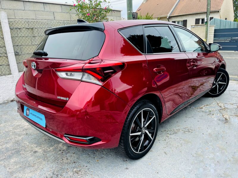 TOYOTA AURIS 2018
