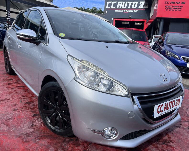 PEUGEOT 208 2014
