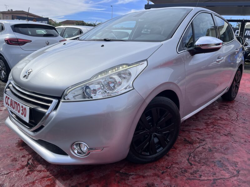 PEUGEOT 208 2014