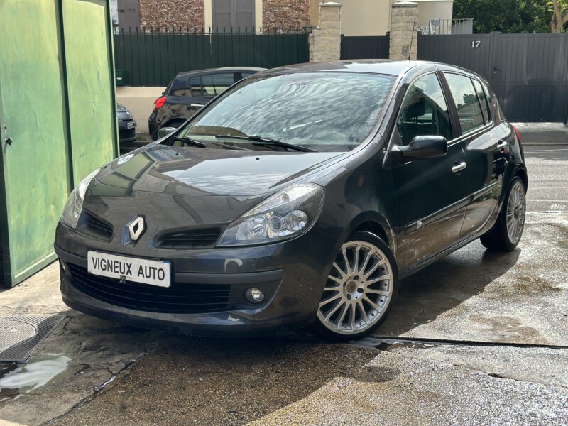 RENAULT CLIO EXEPTION 1.6  PAYEZ EN 4 X !