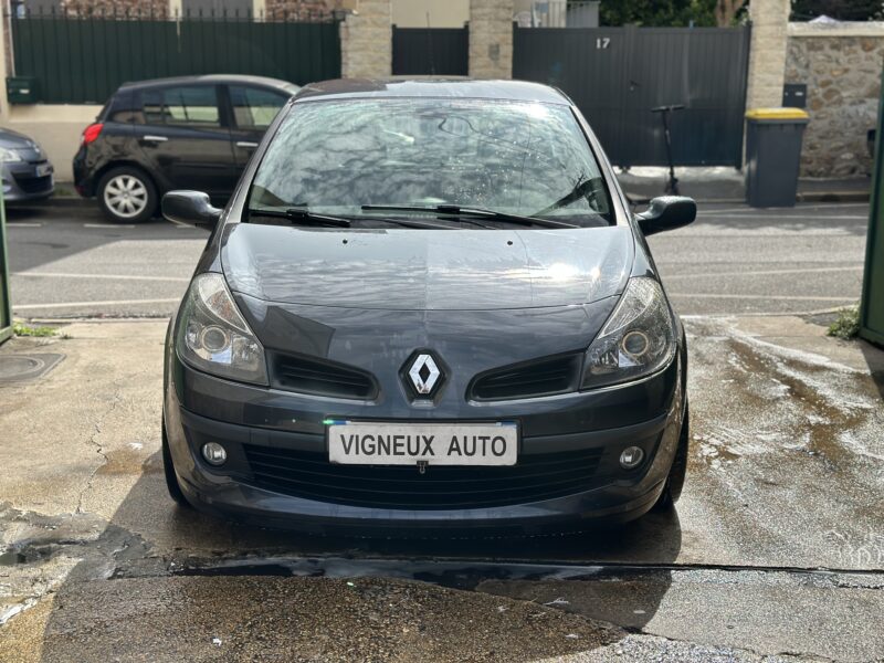 RENAULT CLIO EXEPTION 1.6  PAYEZ EN 4 X !