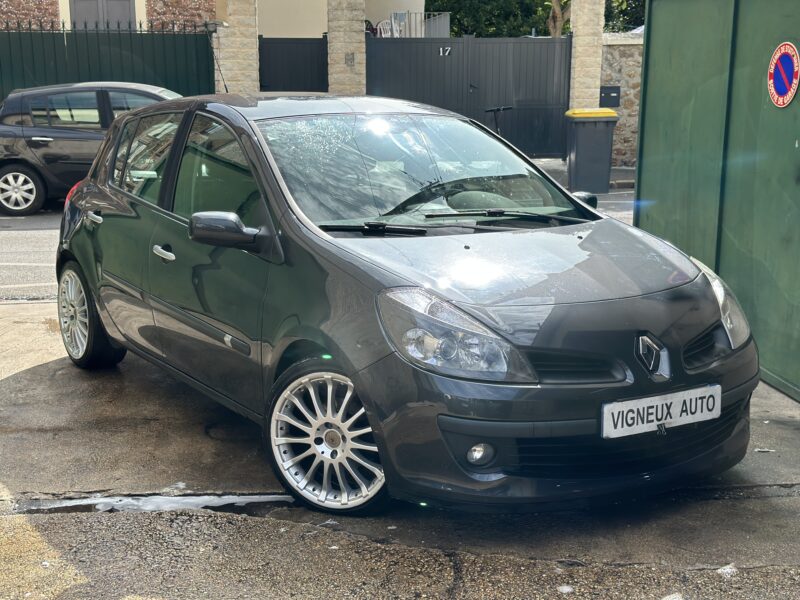 RENAULT CLIO EXEPTION 1.6  PAYEZ EN 4 X !
