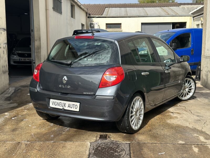 RENAULT CLIO EXEPTION 1.6  PAYEZ EN 4 X !