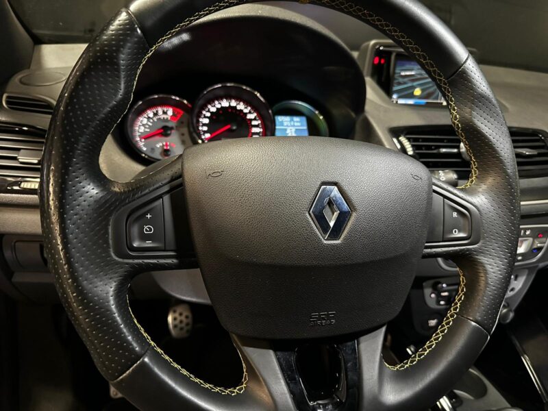 RENAULT MEGANE RS 2.0 265cv CUP , Siege Récaro , HISTORIQUE COMPLET