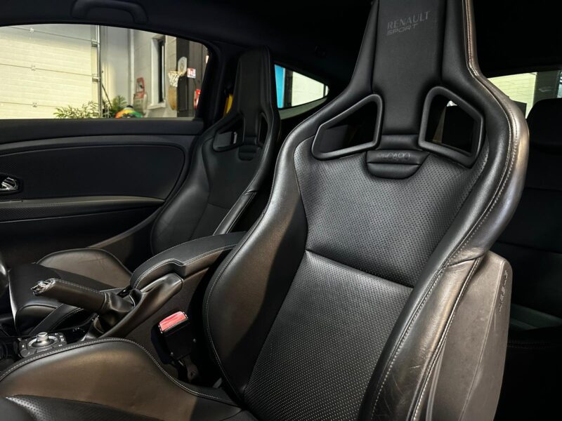 RENAULT MEGANE RS 2.0 265cv CUP , Siege Récaro , HISTORIQUE COMPLET