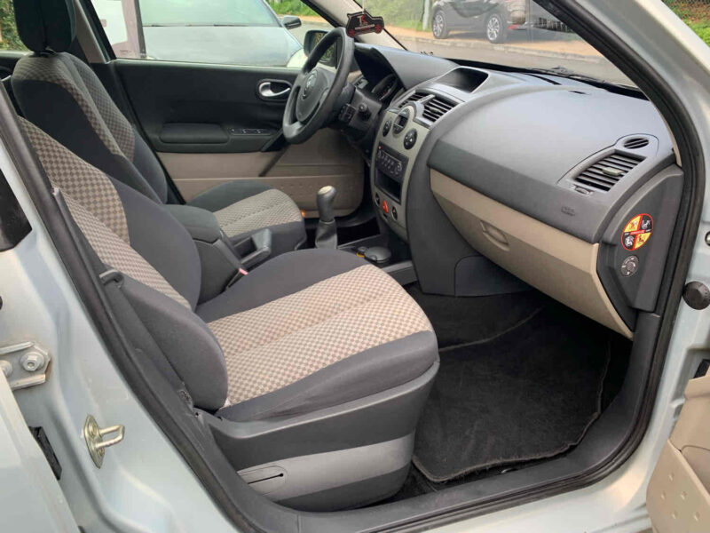 RENAULT MEGANE II 1.6i 113CV