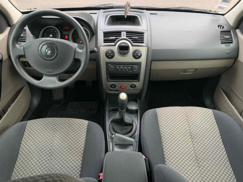 RENAULT MEGANE II 1.6i 113CV