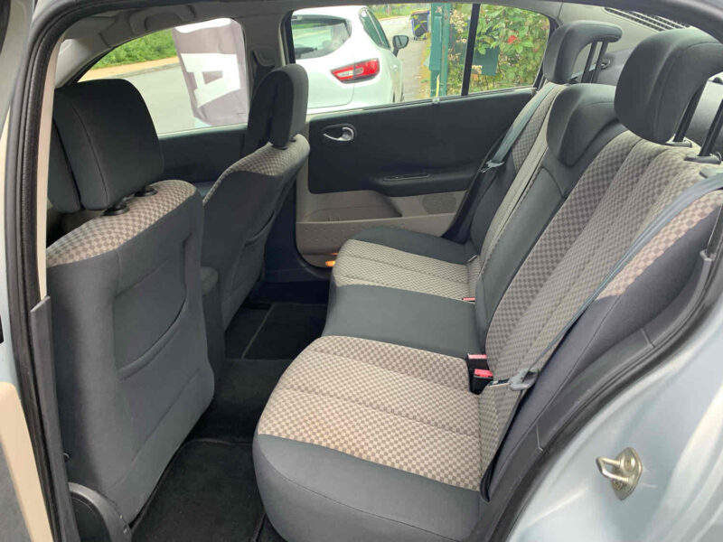 RENAULT MEGANE II 1.6i 113CV