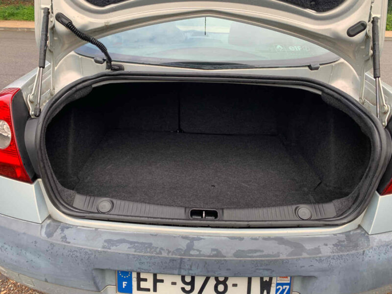 RENAULT MEGANE II 1.6i 113CV