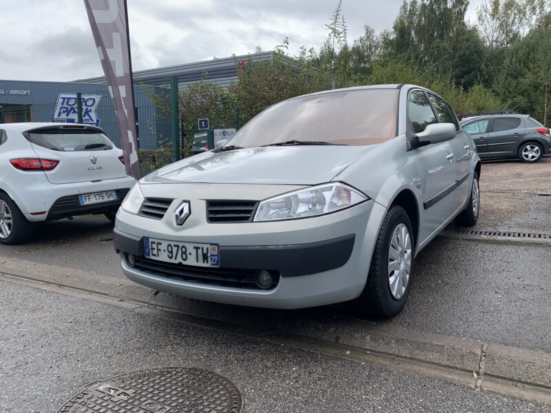 RENAULT MEGANE II 1.6i 113CV