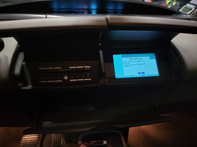 RENAULT ESPACE IV 3.5 V6 245cv Initiale Paris BVA // TOIT OUVRANT/XENONS/ECRAN ARRIERE