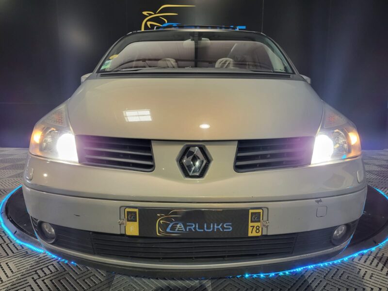 RENAULT ESPACE IV 3.5 V6 245cv Initiale Paris BVA // TOIT OUVRANT/XENONS/ECRAN ARRIERE