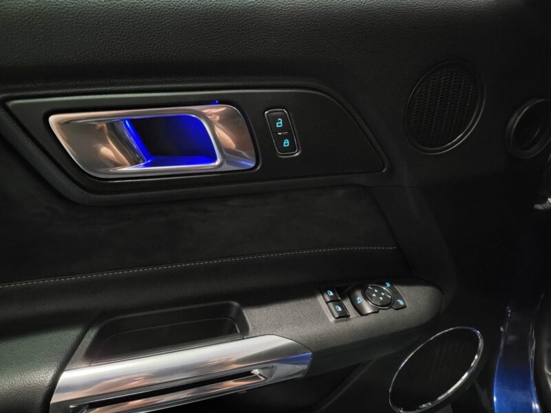 FORD MUSTANG GT Coupé 5.0 V8 450cv BVA // SIEGES CLIMATISE/APPLE CARPLAY/BECQUET/PACK CARBONE