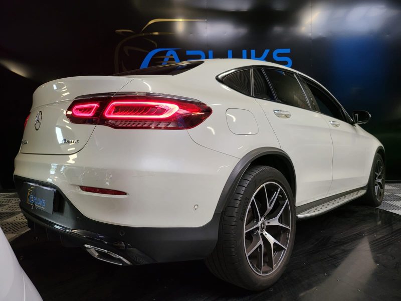 MERCEDES GLC 300 d 4-MATIC AMG LINE TOIT OUVRANT / 360 / BURMESTER 