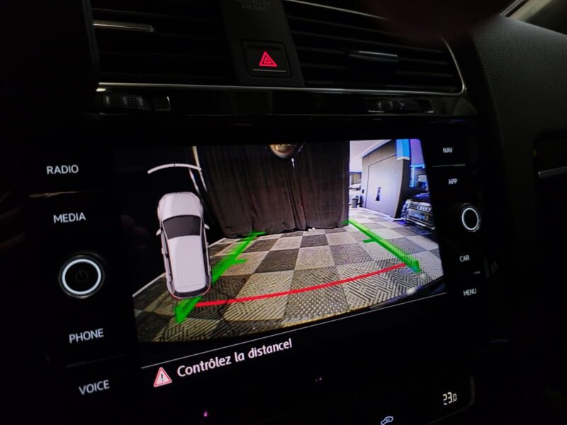 VOLKSWAGEN GOLF VII 2.0 TDI CARAT 150 cv TOIT OUVRANT / DSG 7 / CARPLAY