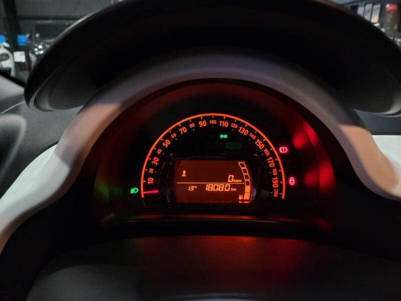 1.0  75 cv ZEN / Bluetooth / Radar de Recul 