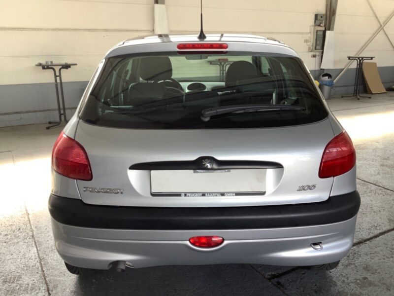 PEUGEOT 206 1,6l PREMIUM AUTOMATIQUE 2003