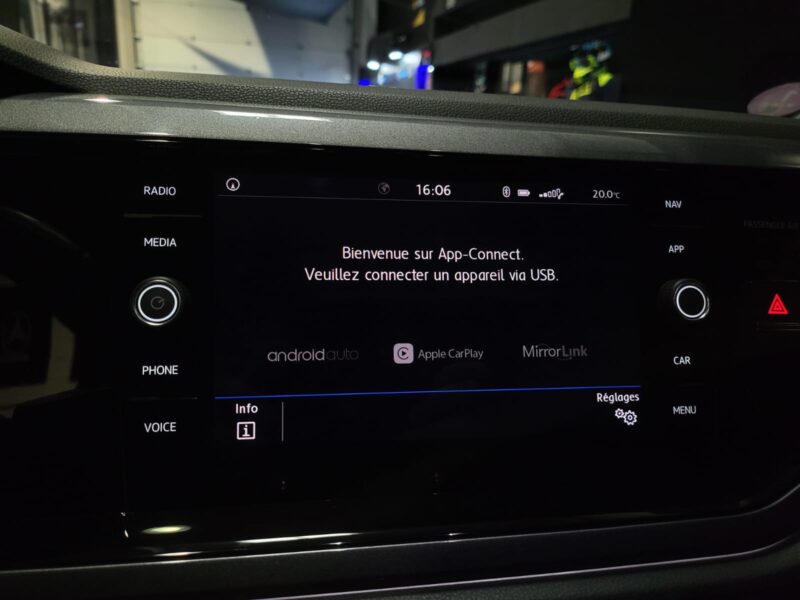 VOLKSWAGEN POLO VI 1.0 TSI 115cv Carat Exclusive DSG7 1ère Main // APPLE CARPLAY/CAMERA DE RECUL/SIE