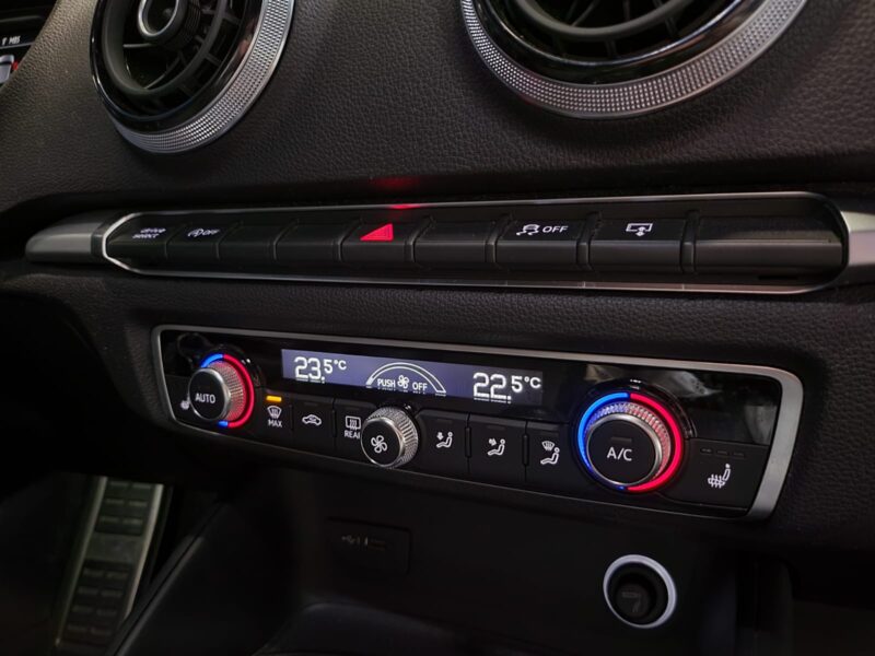 AUDI A3 Berline 2017 2.0 TDI 150cv S LINE S TRONIC TOIT OUVRANT / APPLE CARPLAY